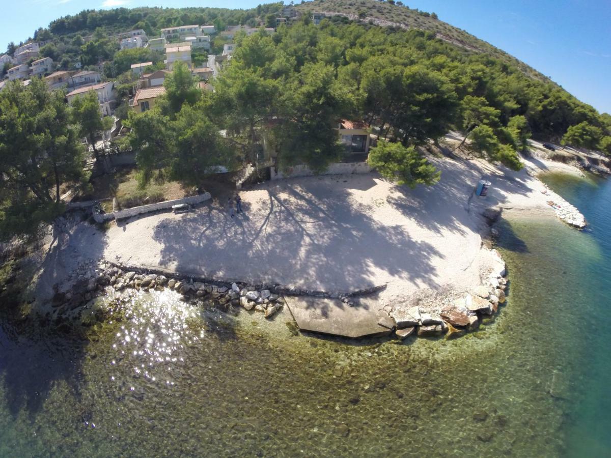Apartments Viki Trogir Buitenkant foto