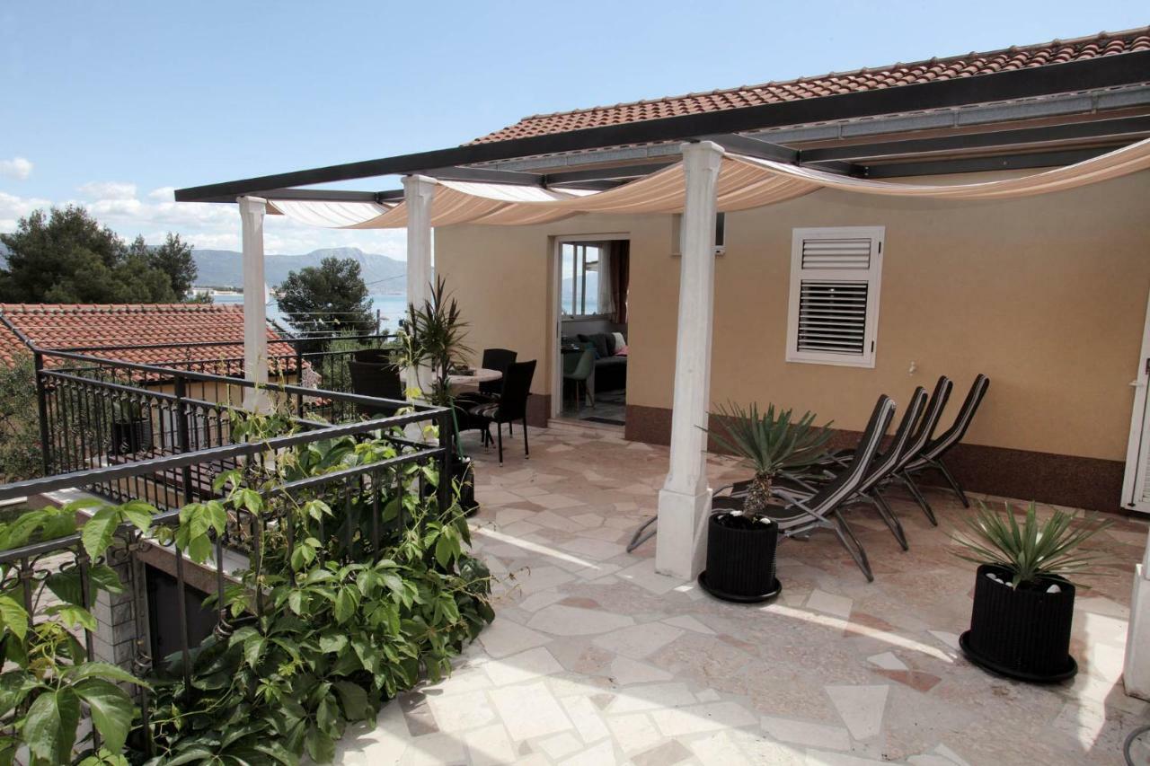 Apartments Viki Trogir Buitenkant foto