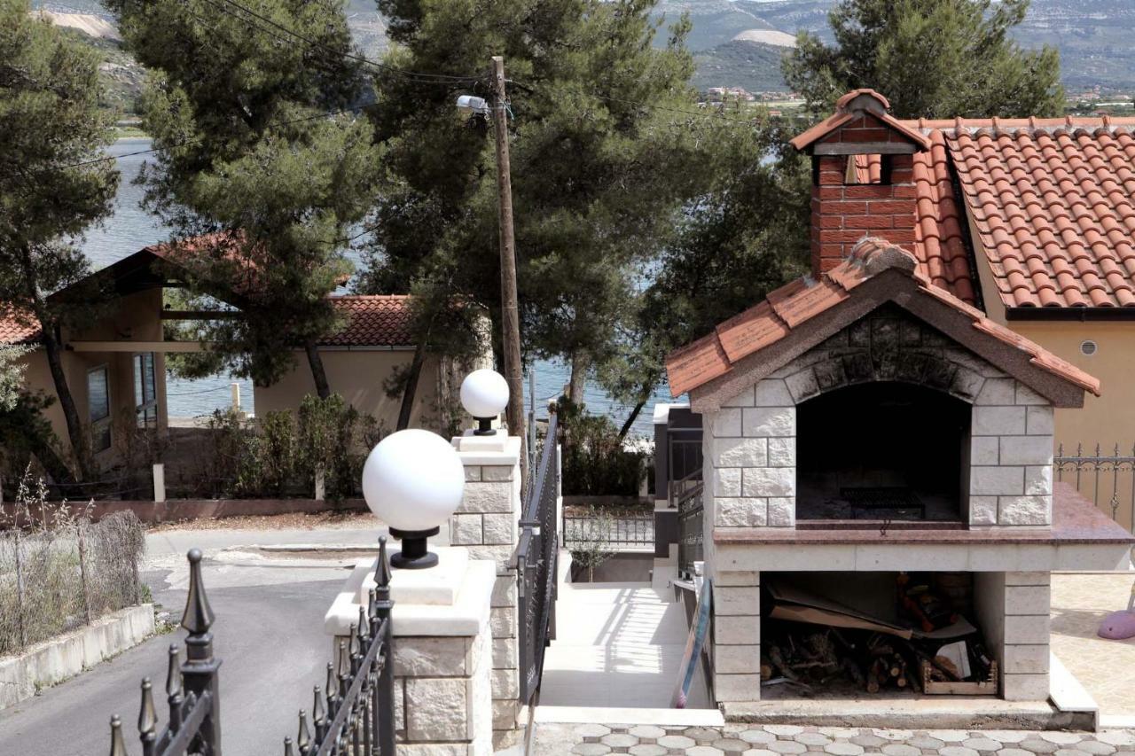 Apartments Viki Trogir Buitenkant foto